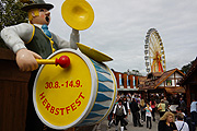 Herbstfest Rosenheim vom 29.08.-13.09.2015 (©Foto:Martin Schmitz)